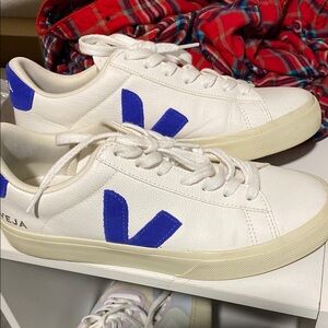 Veja campos White and Blue Casual Sneakers